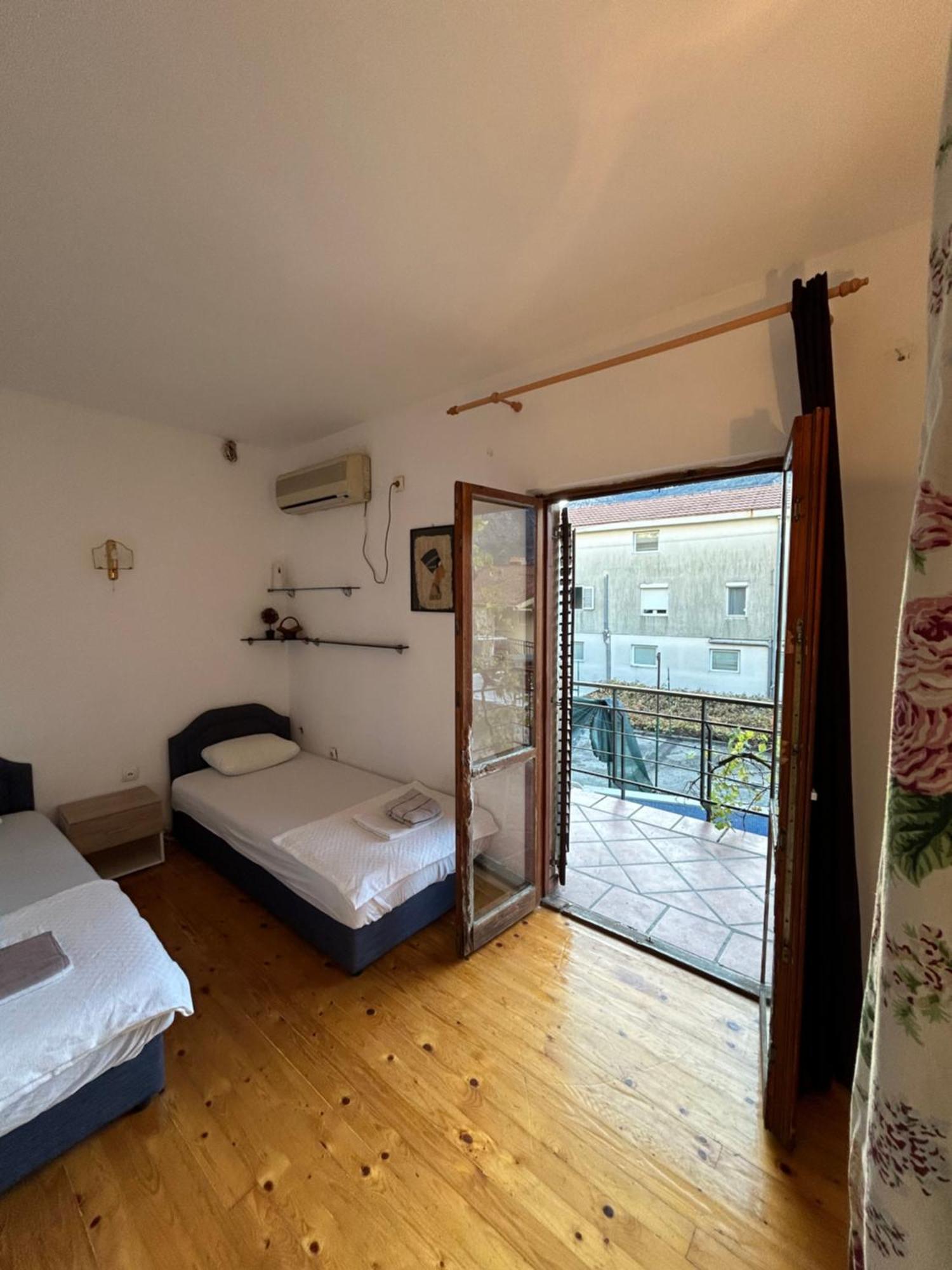 Apartment Neni Kotor Buitenkant foto